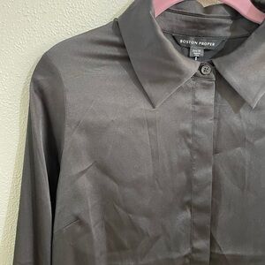 Boston Proper Black Hidden Button Front Stretch Blouse Top Size 10 Office Career